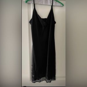 Short fitted black dress. Size medium in juniors
